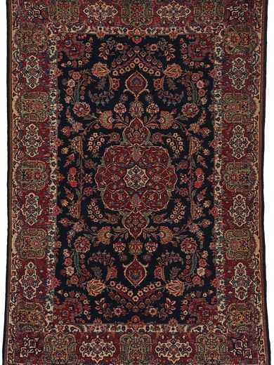Tappeto persiano keshan antico con medaglione centrale rosso su campo blu e intricati dettagli decorativi floreali su tutto il campo e il bordo spesso e rosso del tappeto