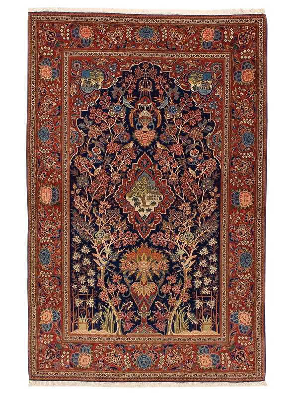 Tappeto persiano keshan antico con medaglione centrale rosso, decorato con la dettagliata immagine di un albero, e motivi decorativi intricati a ricreare un giardino sul campo blu e sullo spesso bordo rosso
