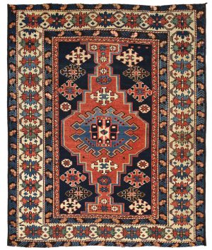 Tappeto caucasico antico Shirvan, con medaglione centrale decorato a motivi floreali geometrici e spesso bordo triplo, decorato con motivi floreali geometrici e lineari, nei colori rosso, bianco e azzurro