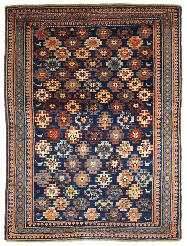 Tappeto persiano antico shirvan chi chi con decorazioni astratte uncinate a tutto campo e spesso bordo triplo blu e rosso