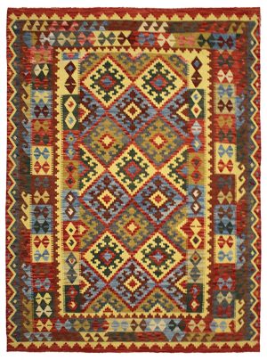 Tappeto classico kilim maima artorient con motivi decorativi geometrici uncinati e rombi, e spesso bordo