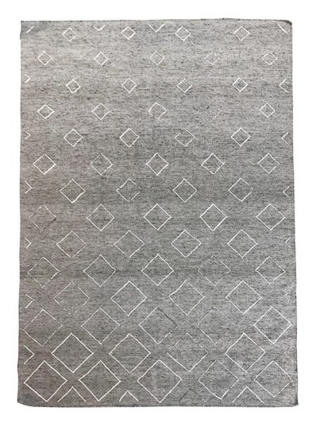 Tappeto kilim contemporaneo Artorient della collezione Arazi Home Graff, a tessitura piatta e con ricamo in rilievo eseguito con tecnica sumak, grigio con decorazioni geometriche a forma di rombo argentate