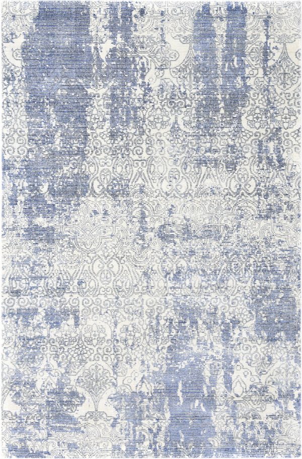 Tappeto contemporaneo Imperial multy con decorazione argento su sfondo grigio, in stile floreale classico e macchie di colore azzurro della collezione Artorient Arazi Home
