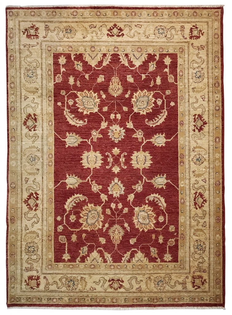 Tappeto decorativo herati con sfondo rosso, con spesso bordo e decorazioni floreali crema