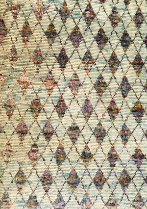 tappeto contemporaneo Artorient della collezione Arazi Home con decorazioni a rombi arcobaleno su sfondo bianco