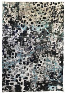Tappeto contemporaneo Artorient collezione Arazi Home Toledo, fantasia astratta con macchie di colore grigie, bianche e azzurre e sagome di colore nero